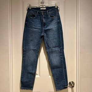 Unpublished Jeans lightly distressed